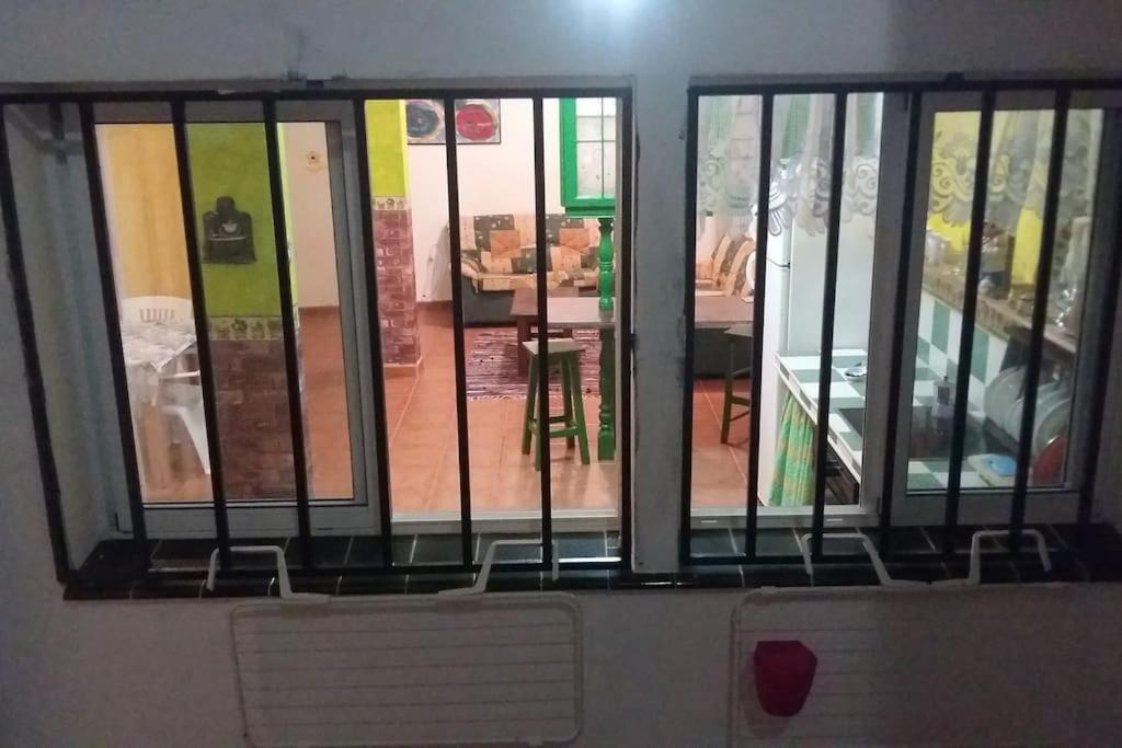 Habitacion En Un Bajo 2 Camas Individual Casa Compartida Abades  外观 照片