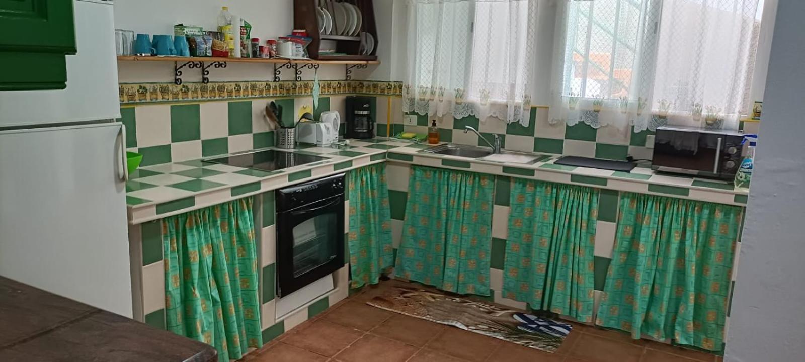Habitacion En Un Bajo 2 Camas Individual Casa Compartida Abades  外观 照片